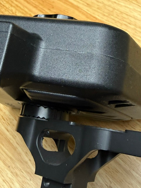 Side view showing the adapter's thickness between the transducer mount and the RS1 rail